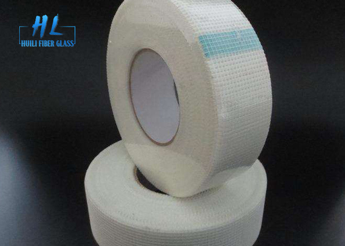 60g 3*3mm Self Adhesive Fiberglass Tape White Color For Repairing Wall Cracks