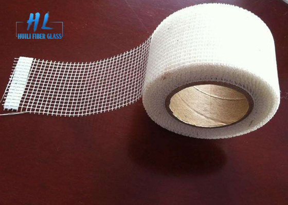 Self Adhesive Fiberglass Mesh Tape For Repairing Wall Cracks Strength Alkali Resistant